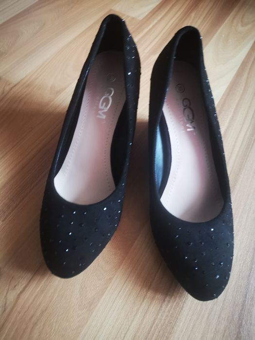 Pantofi eleganti nr 38 Noi