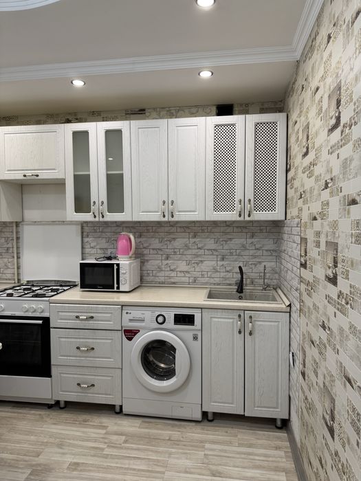 Посуточно квартира в 12-мкр