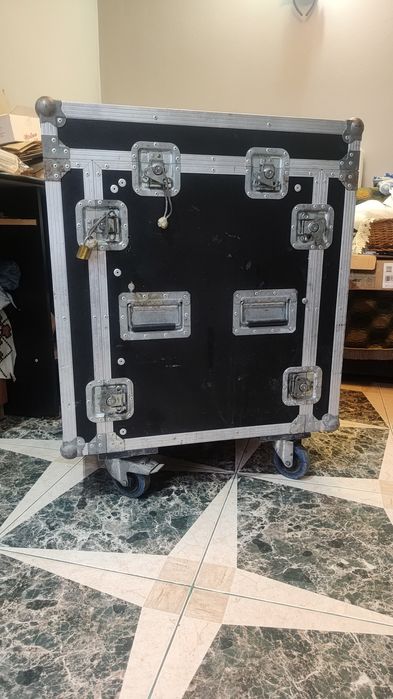 Rack puteri Amplificatoare