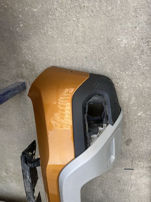 Bara fata Dacia Duster HJD cu 6 senzori parcare