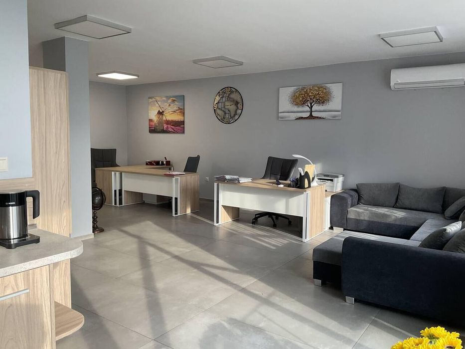 Офис, под наем в жк. Славейков