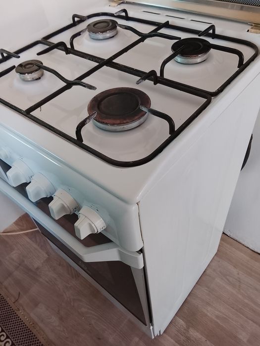 Газовая плита INDESIT