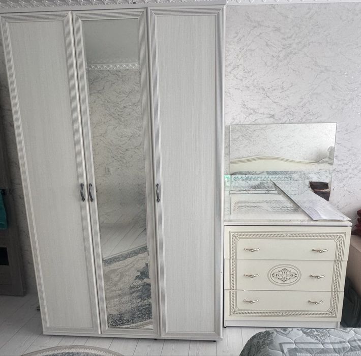 Спальный гарнитур