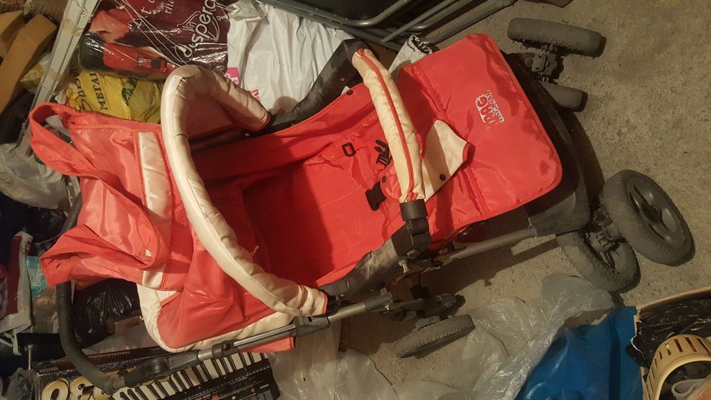 Детска количка...