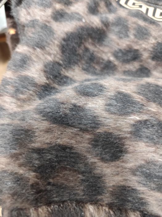 Дамско палто в тигрово/леопард Версаче ,с две лица