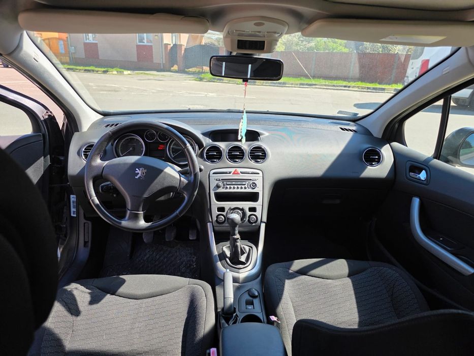 Peugeot 308 1.6 benzina și GPL