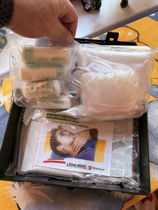 Автоаптечка для машины Немецкая