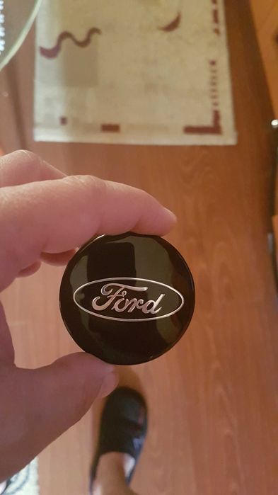 Capace jante aliaj,diametru 5,6cm,capacele sunt noi originale .