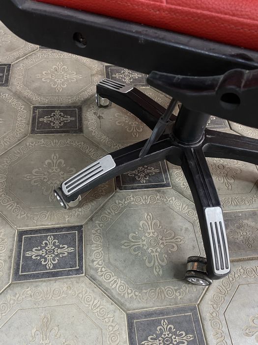 Продам офисное кресло