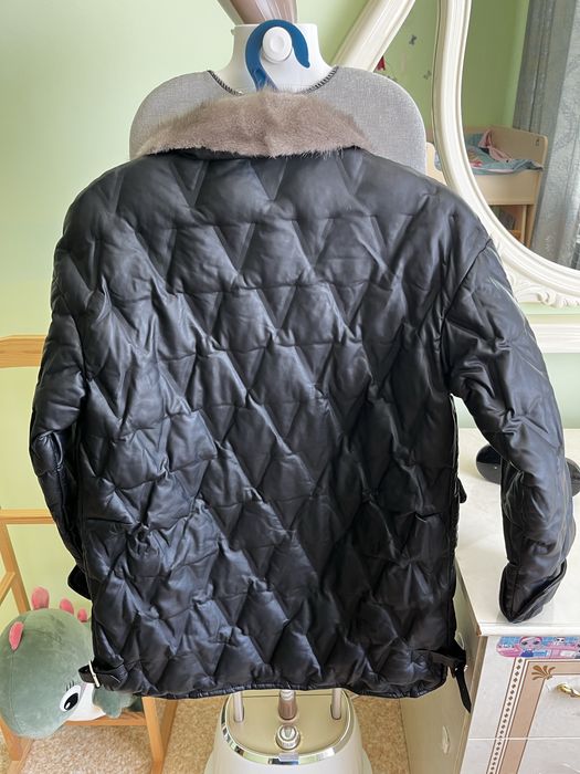 Продам демисезонную куртку