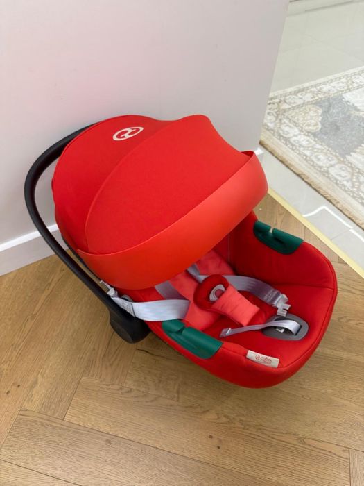 Автокресло Cybex Aton s2