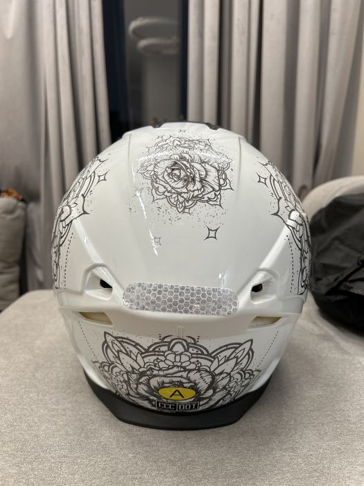 Шлем AXOR white rose