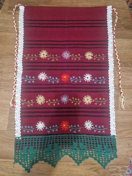 Престилка от старинна тракийска носия