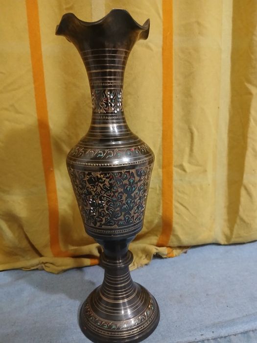 Продам вазу индийская