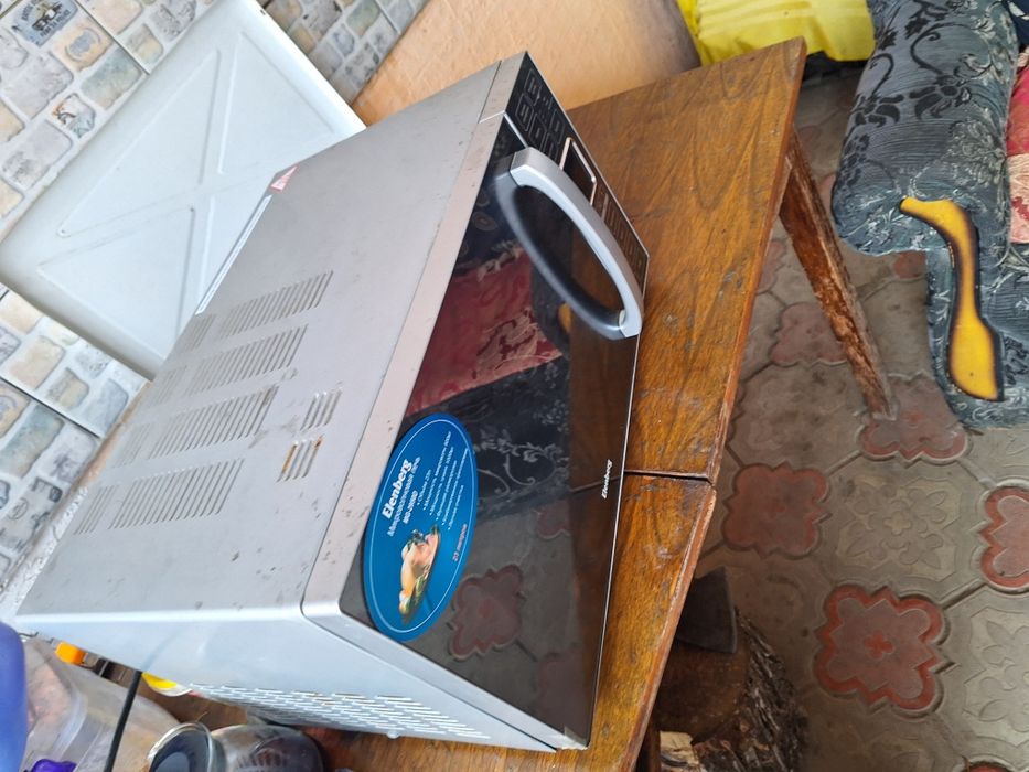 Продам микроволновую печь