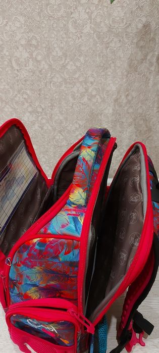 Продам ранец школьный