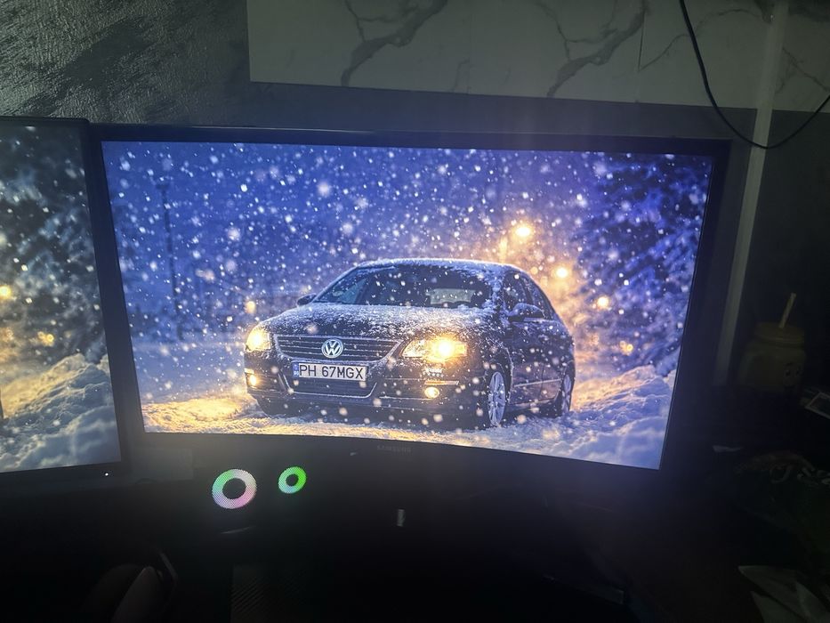 vand monitor curbat 144hz