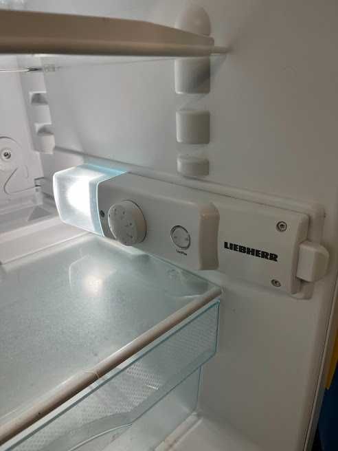 Малък хладилник с камера Liebher