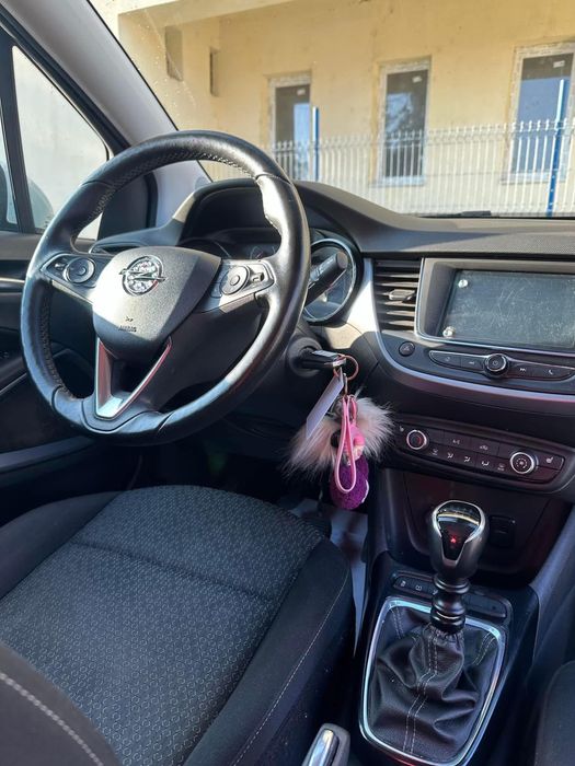 Opel Crossland x5 1.2