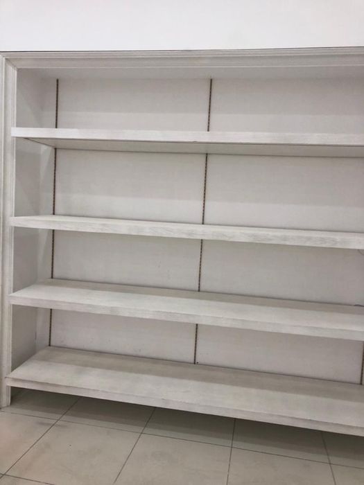Продам мебель для магазина одежды