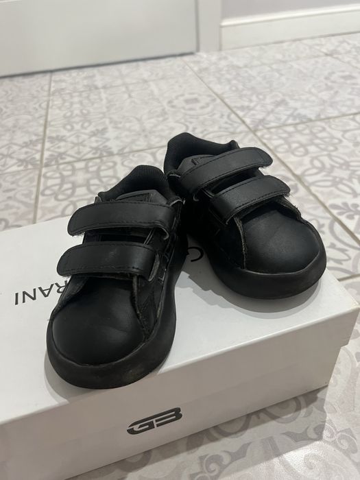 Кроссовки Adidas для мальчиков