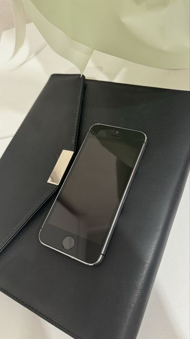 Продам iphone 5s