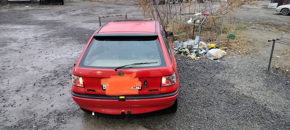 Автомобиль Opel Astra