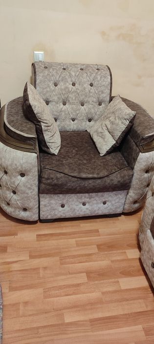 Диван и кресло мебель