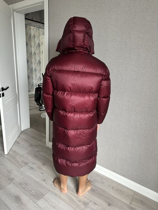 Продам пуховик Tommy Hilfiger