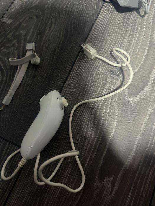 nintedo wii cu 2 knuckle si o maneta