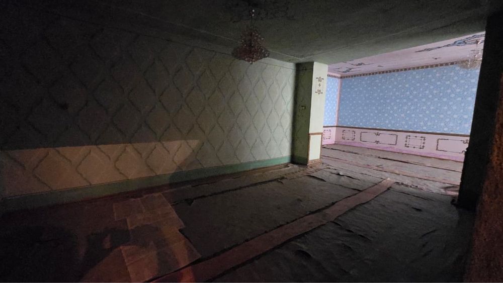 Үй сатылады 10 соттық жерімен