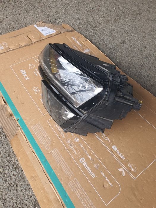 Skoda Karoq ляв фар