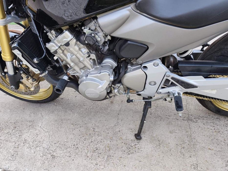 Honda Hornet 600F (CB600F) 2005 г. – обслужена, готова за сезона