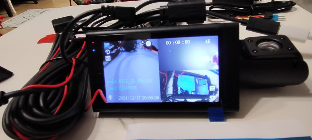 Видеорегистратор за автомобил с 3 (три) камери и GPS