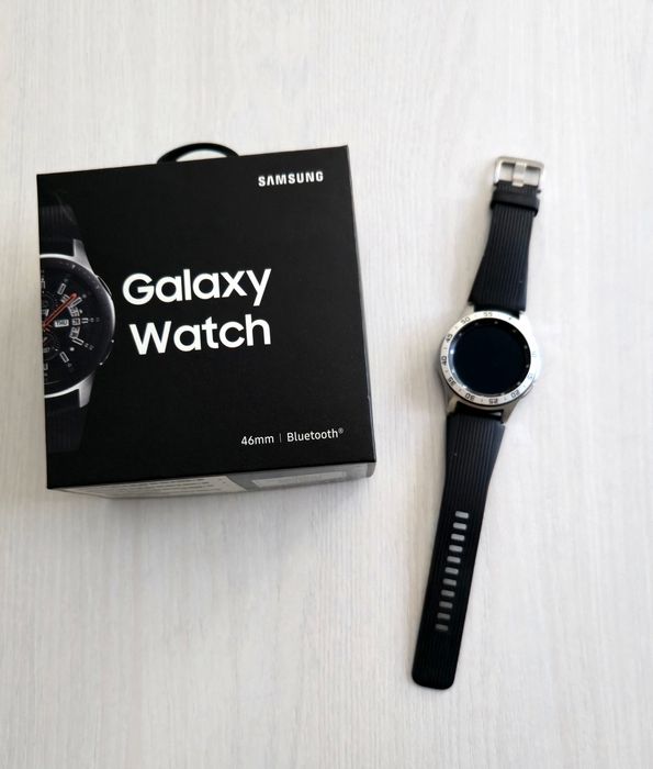 Samsung watch первая модель