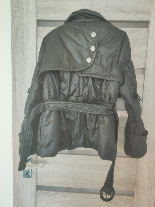 Продавам зимно яке