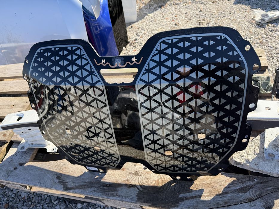 Решетка BMW IX20/I20