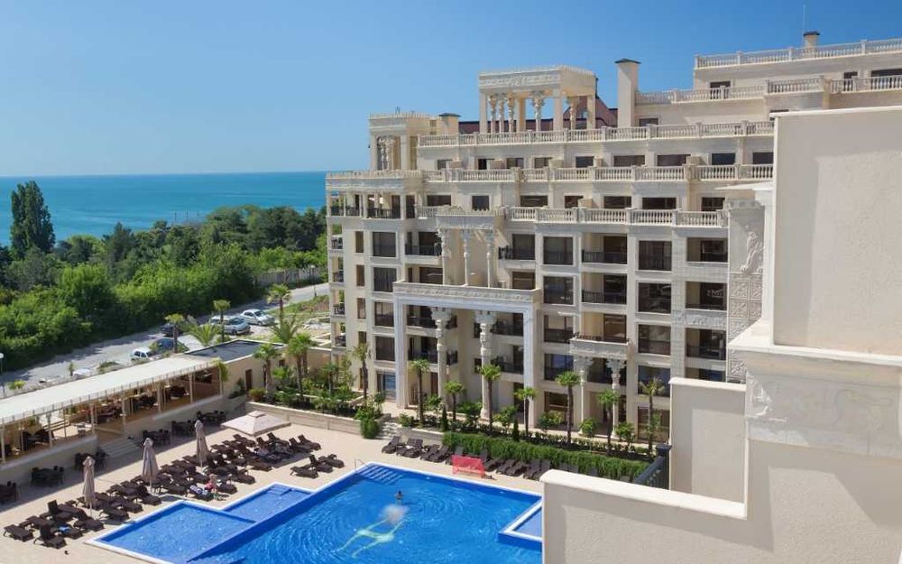 Тристаен с гледка море в Аргищ Партез