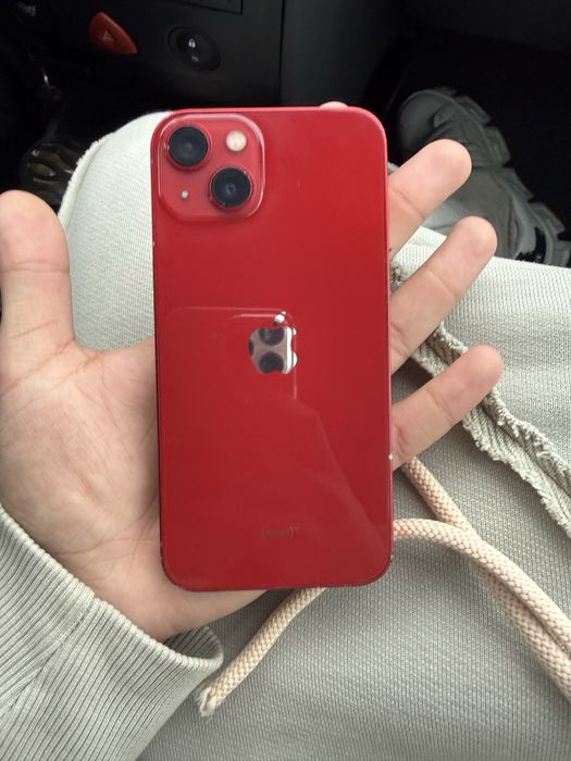 IPhone 13 red (negociabil)