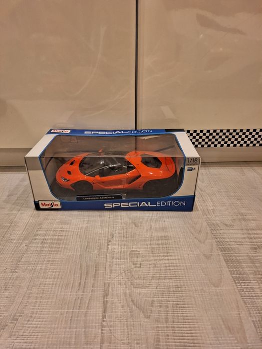 Количка Lamborghini centenario скала 1/18
