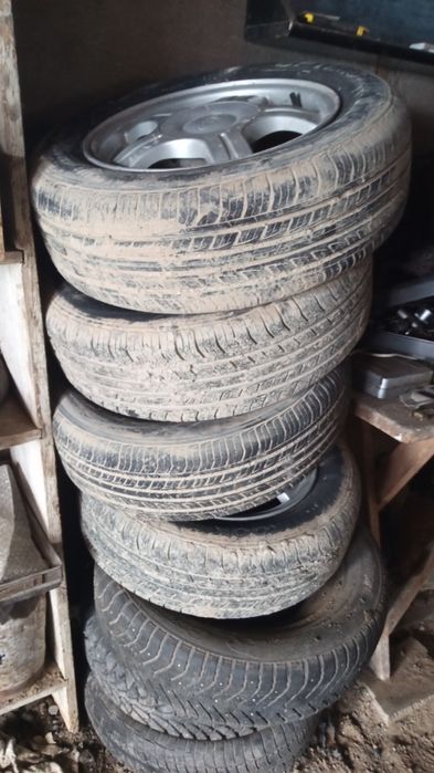 Продам резину в отличном состоянии