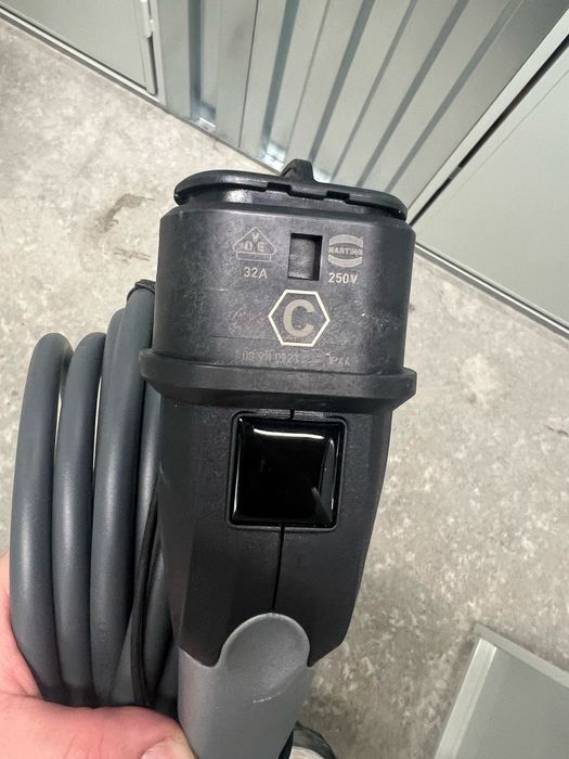 Кабел за зареждане на електрички или хибриден автомобил тип2 32A
