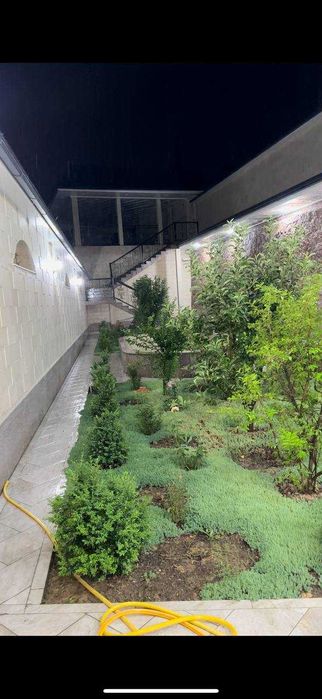 Бз сув бўйида янги ҳовли сотилади