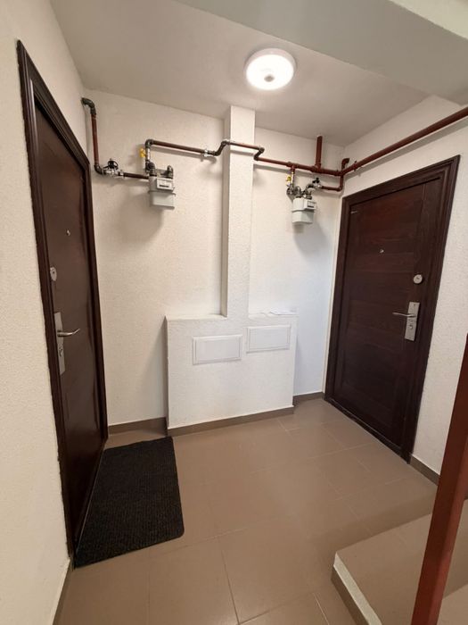 Vand apartamente cu 3 camere