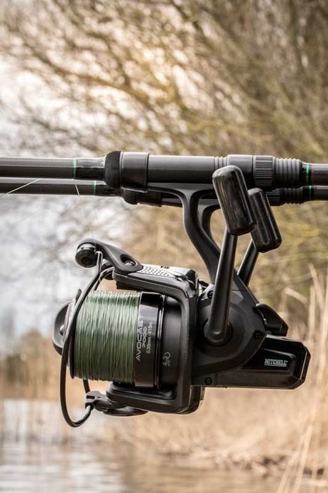 Vând mulinete Mitchell Avocast Black Edition 7000