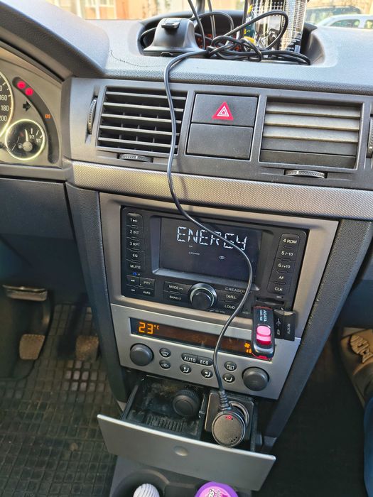 Vând Opel Meriva an 2005. Motor 1.7