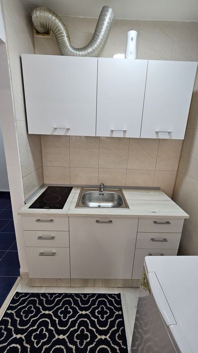 Inchiriere Garsoniera zona Tiglina 1