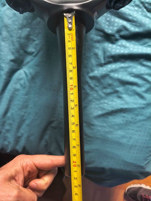 Vand furca Suntour  Zeron 36 noua!