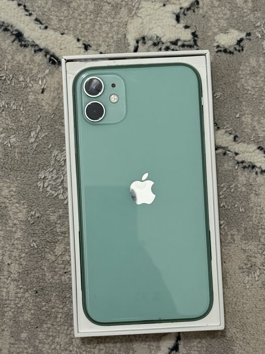 iPhone 11 в хорошем состоянии