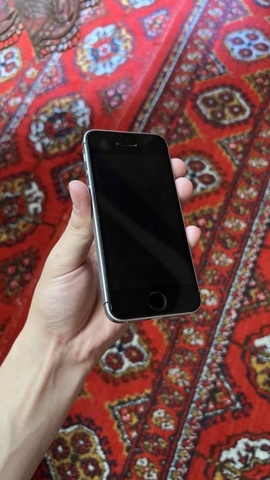iPhone se 2016 32 gb